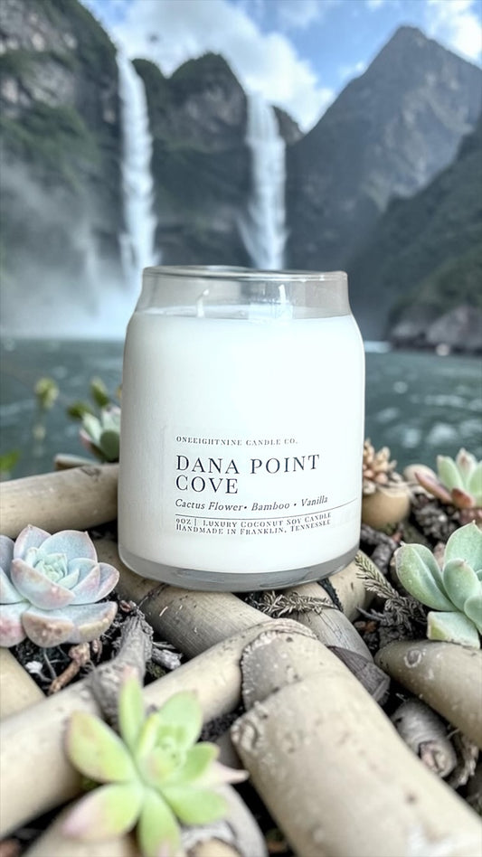 Dana Point Cove (9 Oz Double Wick Candle) Agave, Aloe, Spearmint, Chrysanthemum, Green Leaves, Bamboo, Vanilla, Coconut